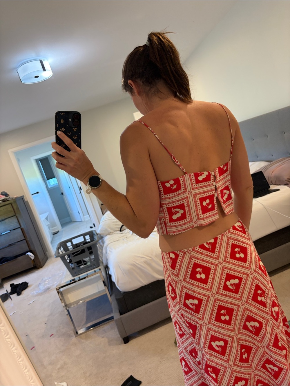 NWT Abercrombie Red and White Printed Two-Piece Set with Floral Motifs - Picture 4 of 4